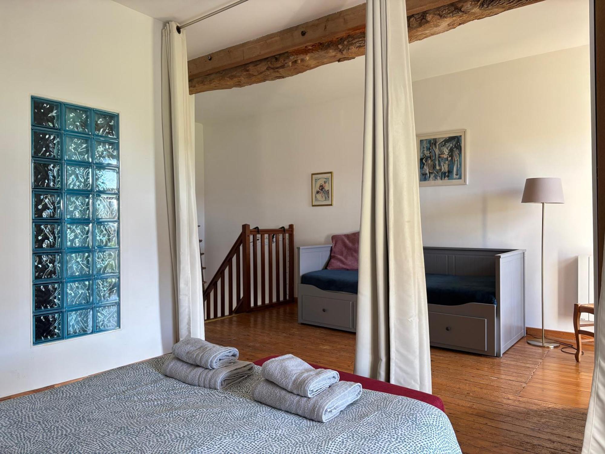 Les Douves Duplex 5 Personnes Lumineux Avec Jardin Et Terrasse Amenagee , Vue Sur Chateau A 5Mn De La Mer, Proche Omaha Beach Et Bayeux Commes Esterno foto