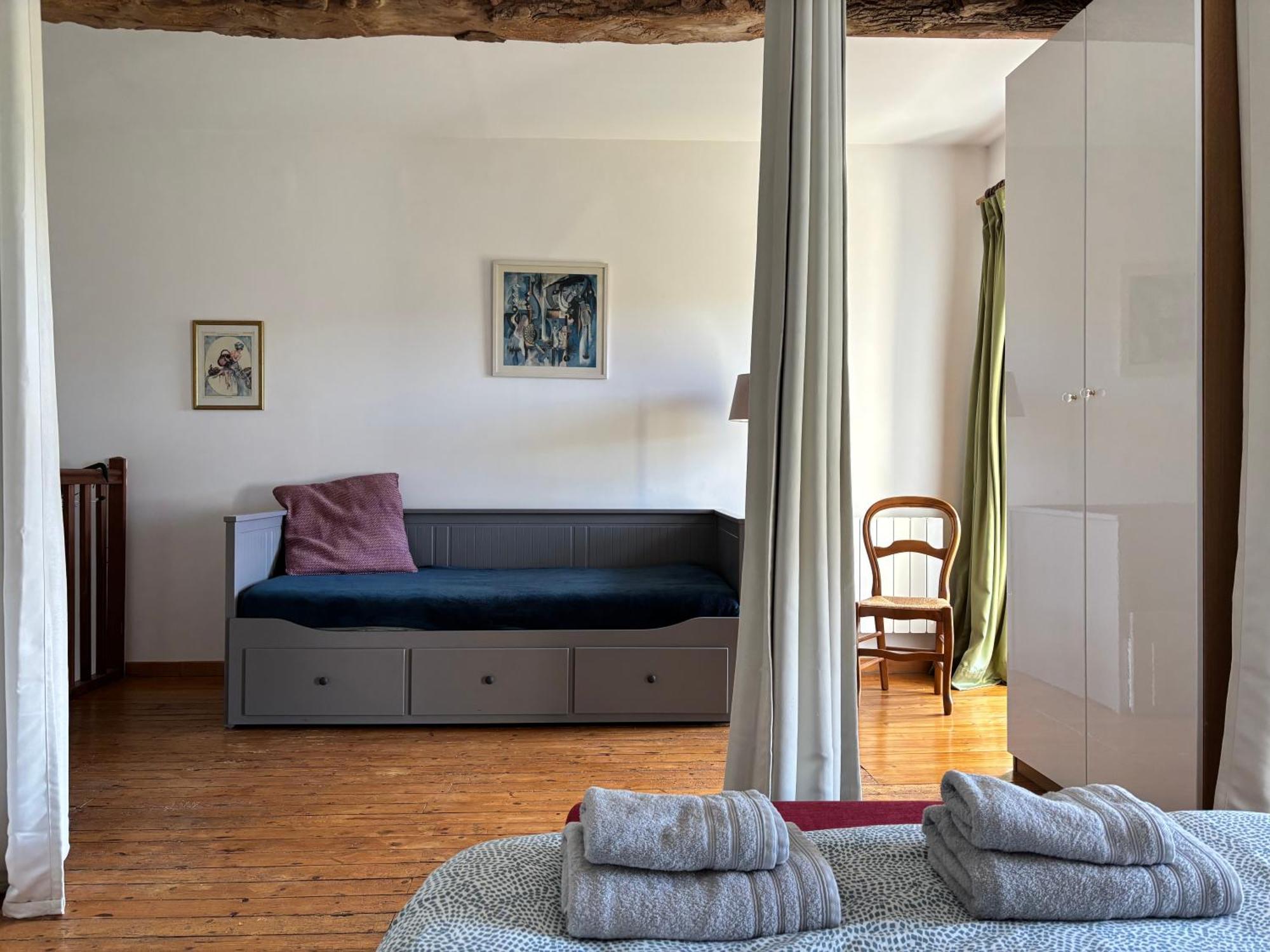 Les Douves Duplex 5 Personnes Lumineux Avec Jardin Et Terrasse Amenagee , Vue Sur Chateau A 5Mn De La Mer, Proche Omaha Beach Et Bayeux Commes Esterno foto